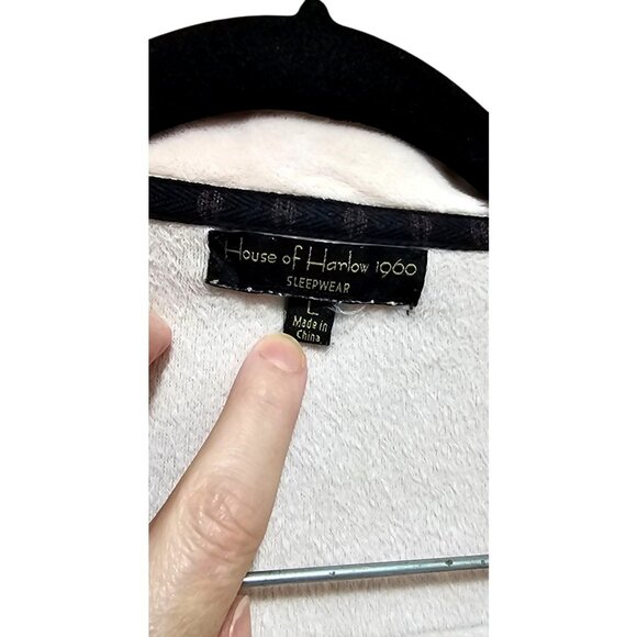 House Of Harlow 1960 Women's Pink Button-Down Pajama Set Size M - Picture 4 of 14